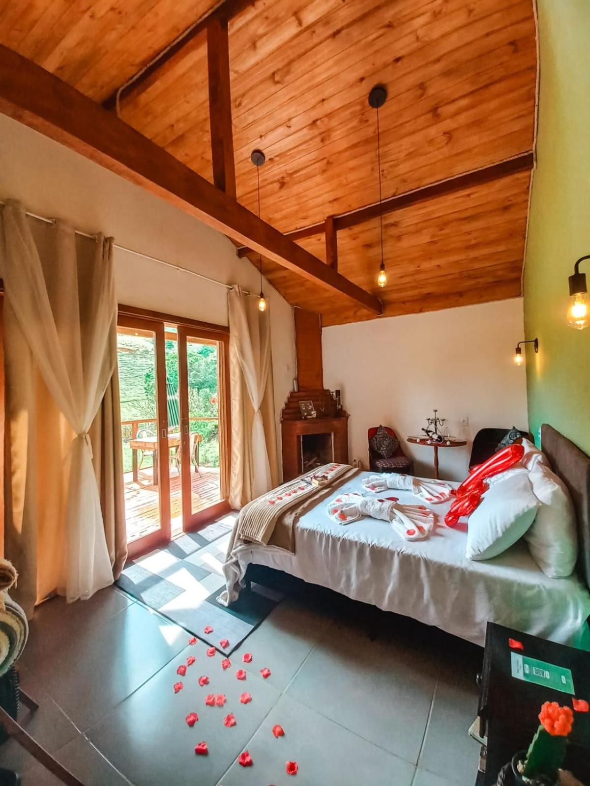 Chales Refugio No Campo Santo Antônio do Pinhal Екстериор снимка